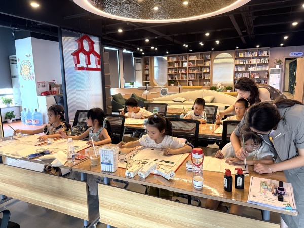 e6b966b7e5928fc08d91e674f19c04f1.jpg 書法課程(1)4444444.jpg